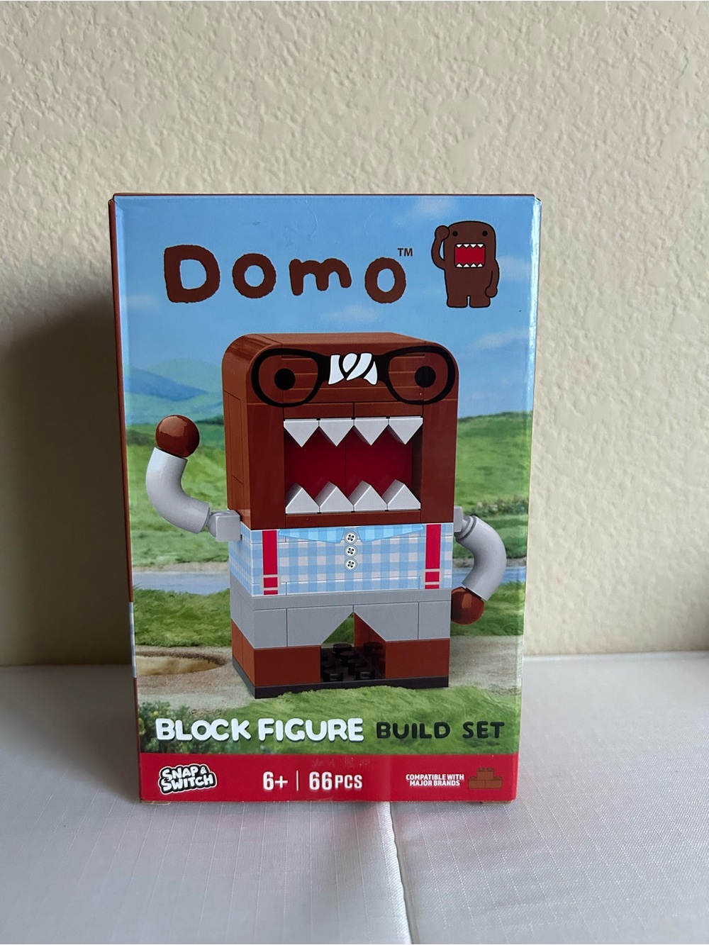DOMO Block Figure Build Set - Picture 1 of 4